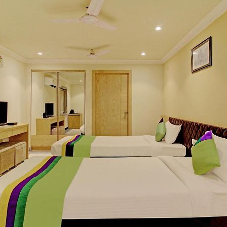 Treebo Asl Prime, Near Ballygunge Railway Station Calcutta Exteriör bild
