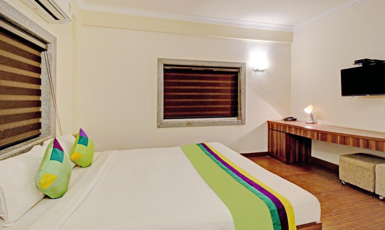 Treebo Asl Prime, Near Ballygunge Railway Station Calcutta Exteriör bild